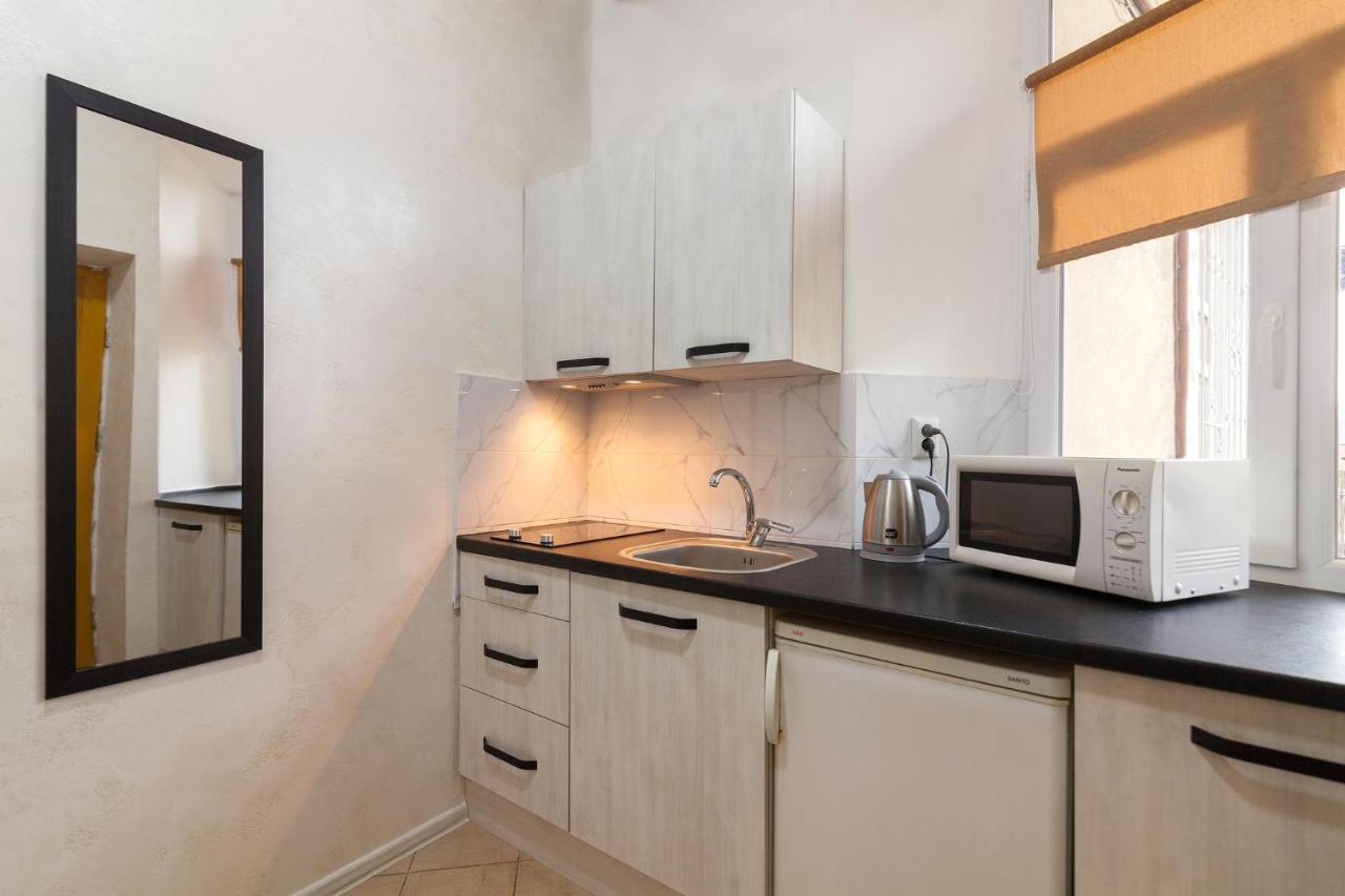Leogrand Apartments Panteleimona Kulisha 27 Lviv Exterior photo